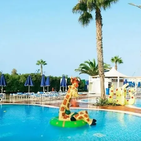 Aparthotel Sunwing Sandy Bay Village Ayia Napa
